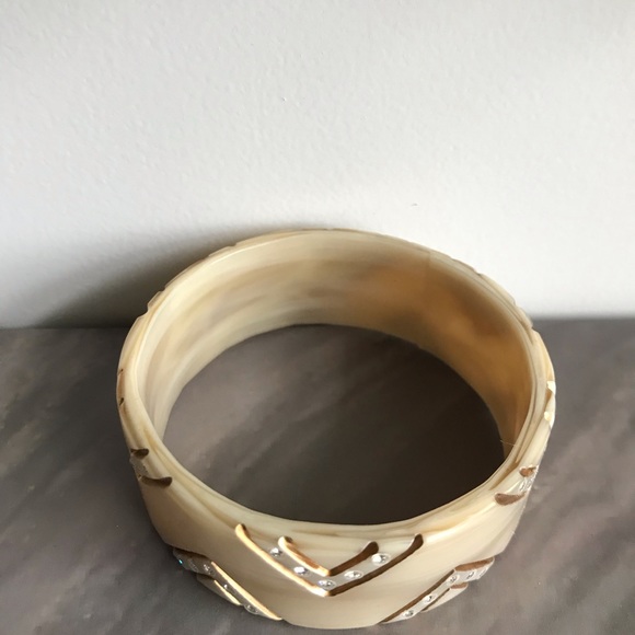 Resin Bangle - Picture 3 of 4